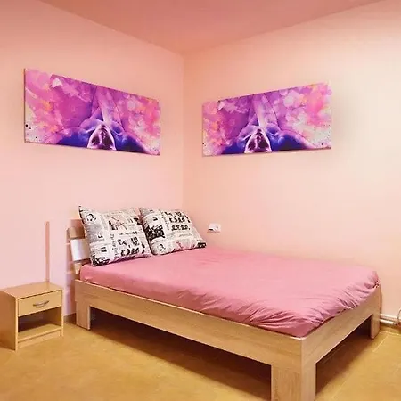 Nika Beds