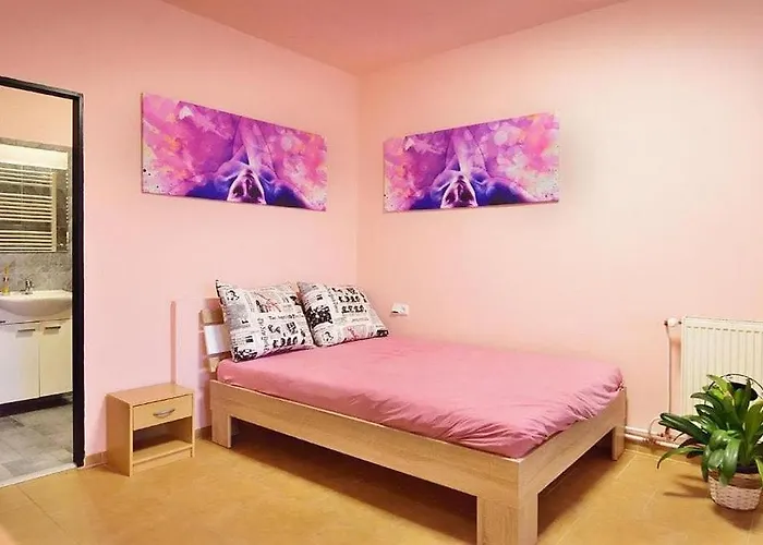 Nika Beds